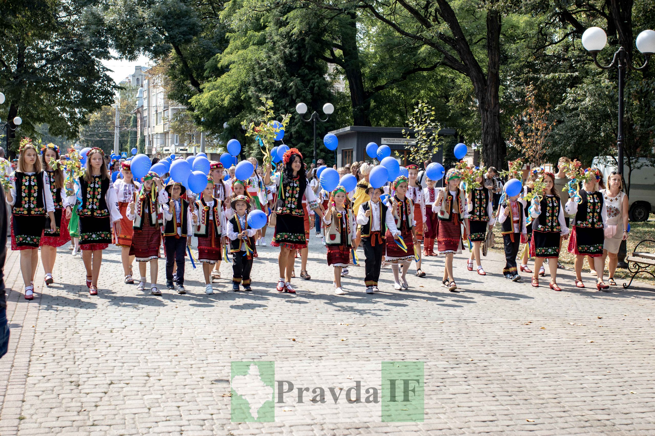 старовинний