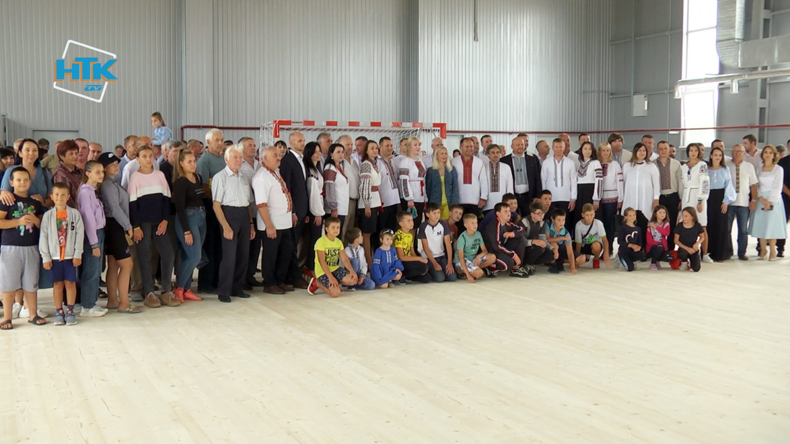 На Коломийщині відкрили новий спортзал ВІДЕО