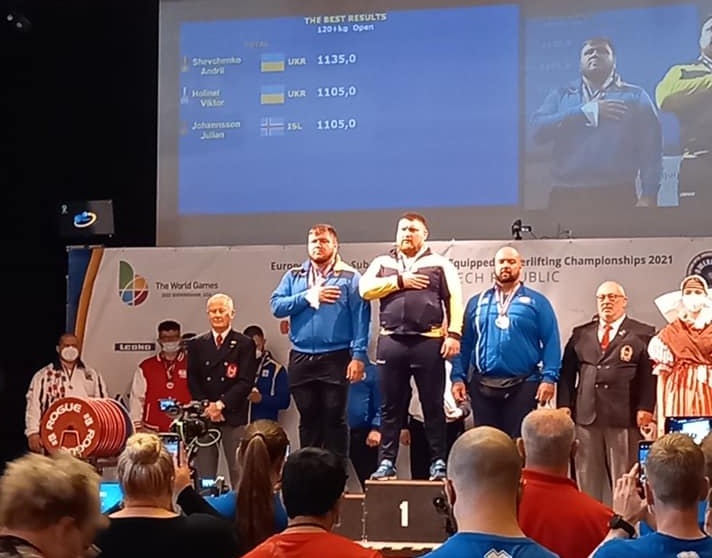 Прикарпатські пауерліфтери вибороли медалі на чемпіонаті Європи