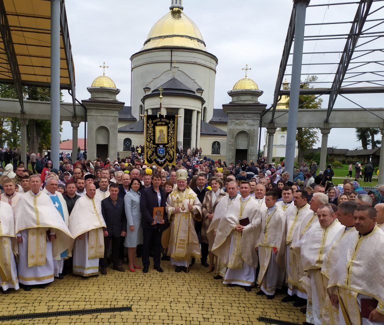 Громада Калущини вперше здійснила прощу до Гошева ФОТО