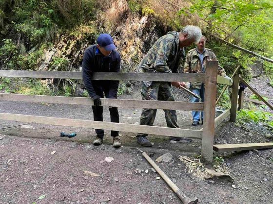 На Франківщині провели благоустрій довкола знаменитого водоспаду Гук ФОТОРЕПОРТАЖ