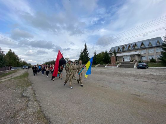 У селі на Городенківщині вшанували пам’ять загиблого бійця ФОТО
