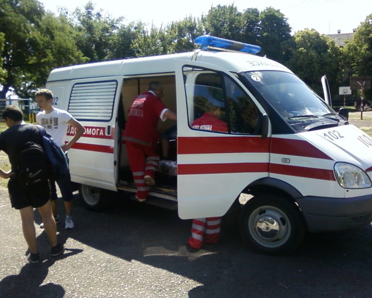 На Прикарпатті трапилася подвійна ДТП - одну особу госпіталізовано