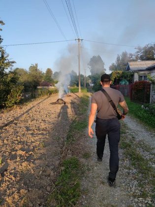 На території Івано-Франківської ОТГ триває боротьба із паліями трави ФОТО