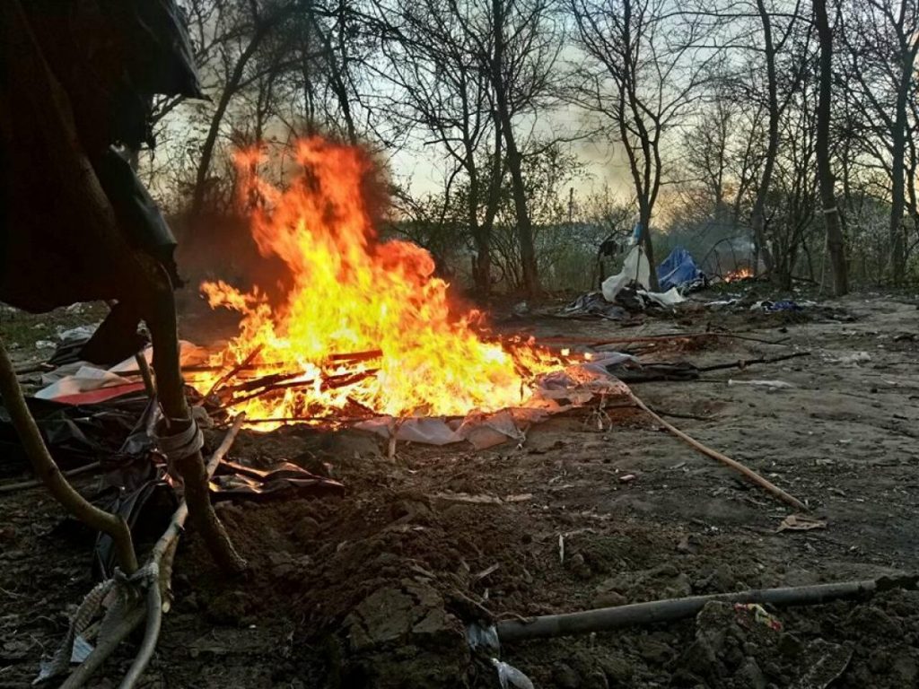 На Франківщині горів табір ромів