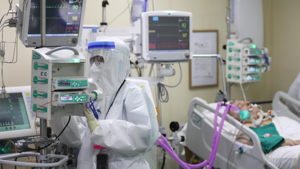 Одна смерть та майже 60 нових інфікованих COVID-19 за останню добу - найгірша ситуація у Рогатині