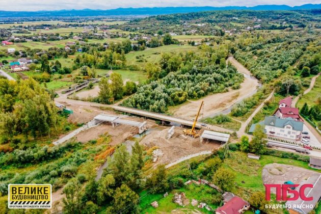 Триває будівництво мосту, який сполучатиме Косівський і Коломийський райони ФОТО