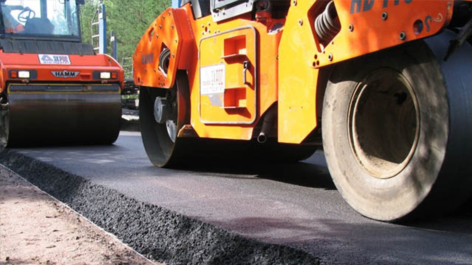 На Франківщині завершують ремонт дороги Делятин – Раківчик