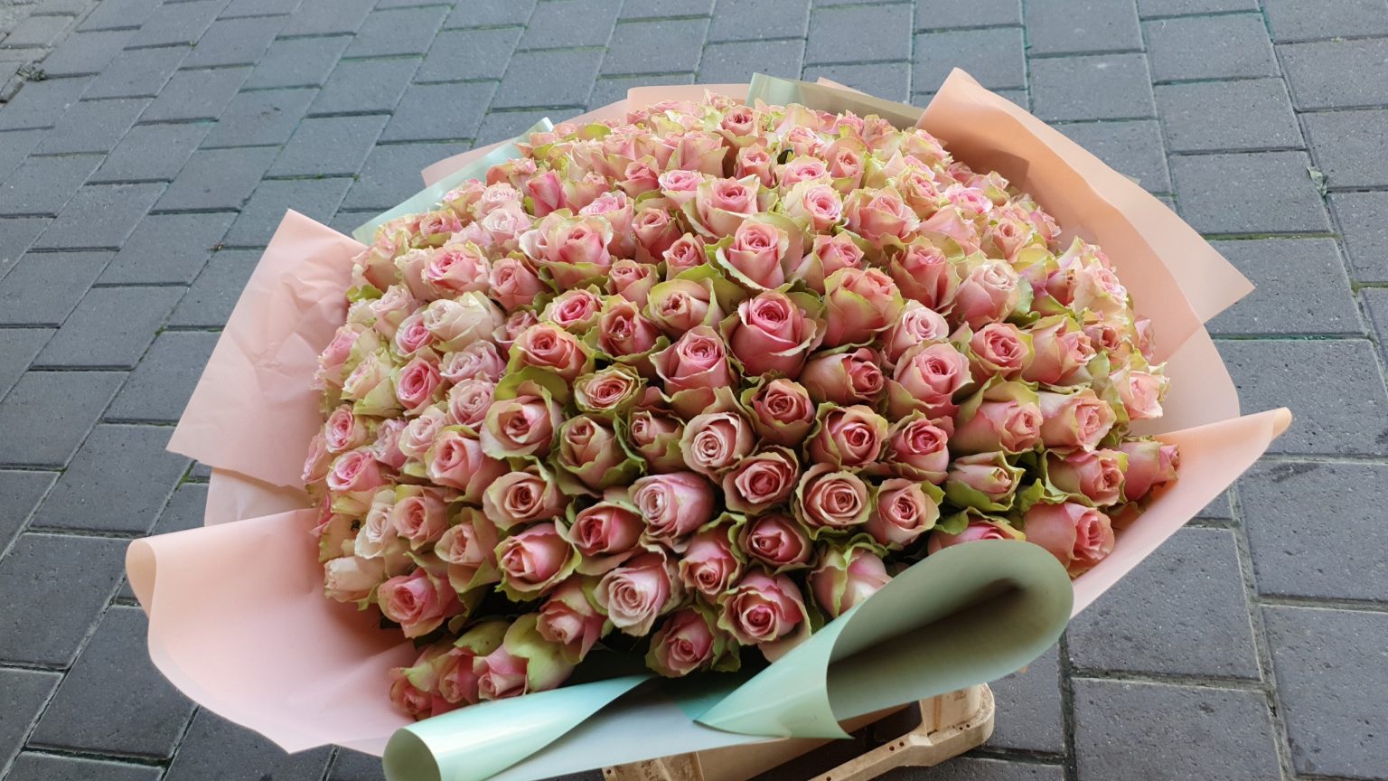 Доставка квітів Івано-Франківськ