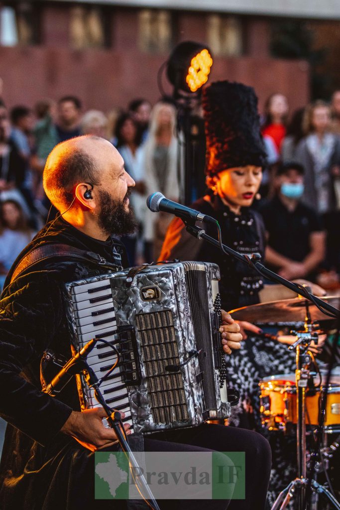 павільйону