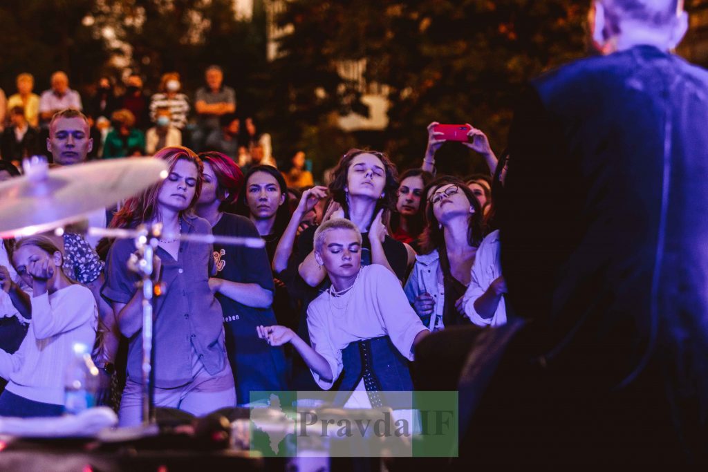 павільйону