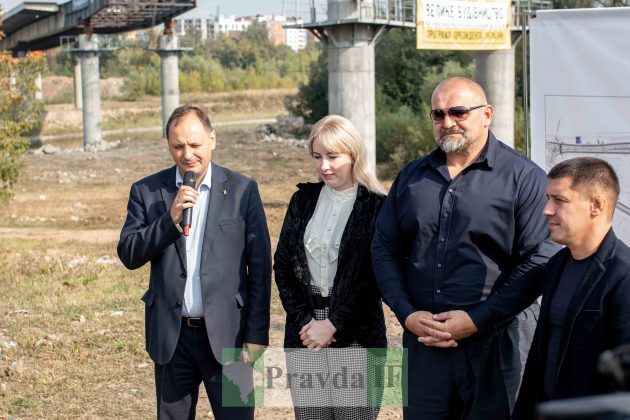 Будівництво нового моста на Пасічну обіцяють завершити до кінця наступного року ФОТОРЕПОРТАЖ