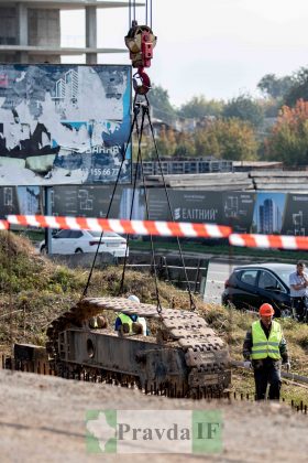 Будівництво нового моста на Пасічну обіцяють завершити до кінця наступного року ФОТОРЕПОРТАЖ