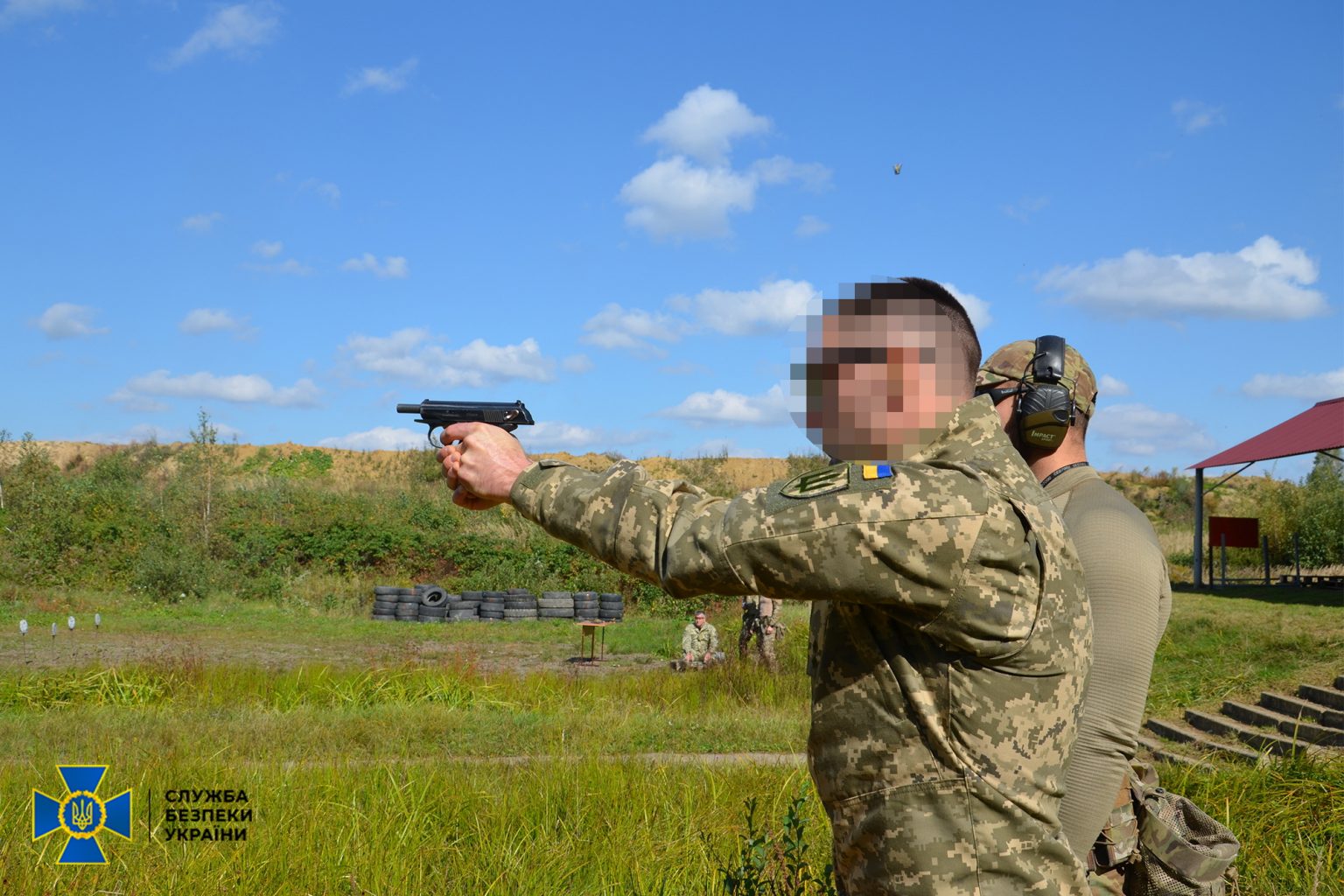 В Управлінні СБУ в області провели змагання зі стрільби, присвячені Дню захисників і захисниць України ФОТО та ВІДЕО