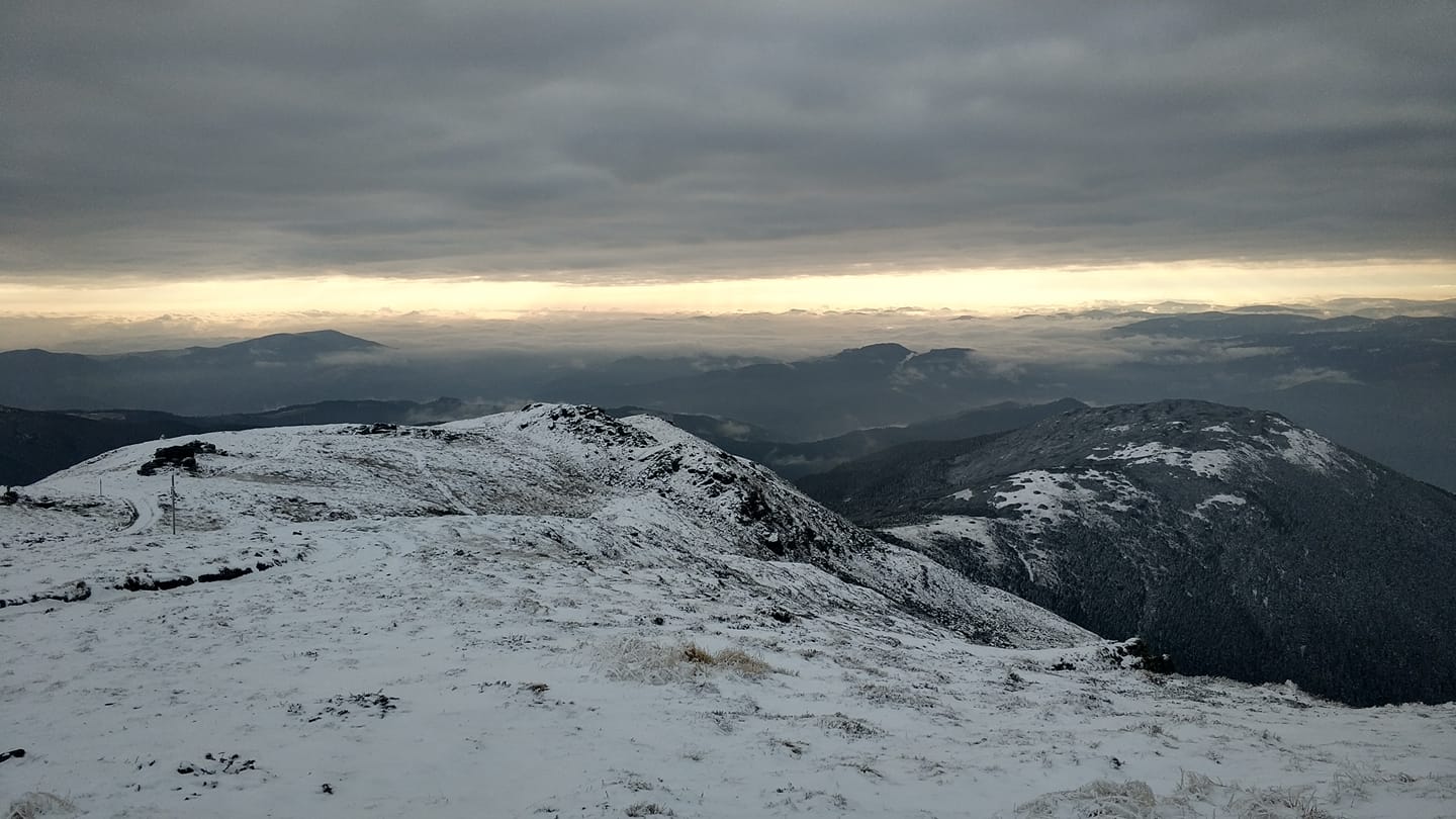 У Карпатах мороз та лежить сніг ФОТОФАКТ