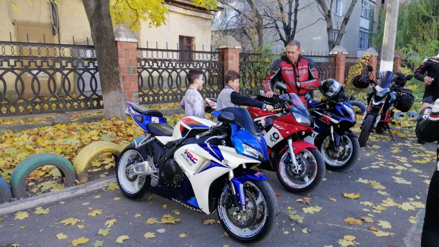 Байкери з Івано-Франківська закрили мотосезон доброю справою ФОТО