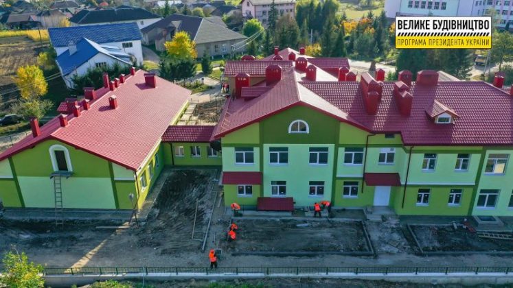 У селі на Тисмениччині зводять двоповерховий садок ФОТО