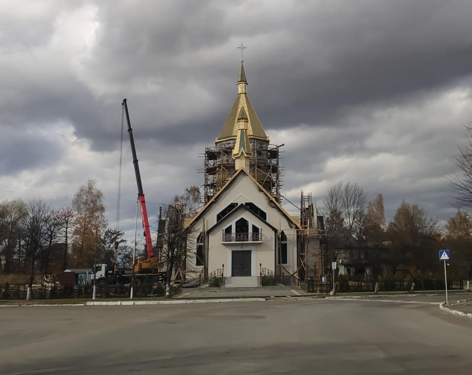 У Долині відновлюють храм, який постраждав від вогню ФОТО