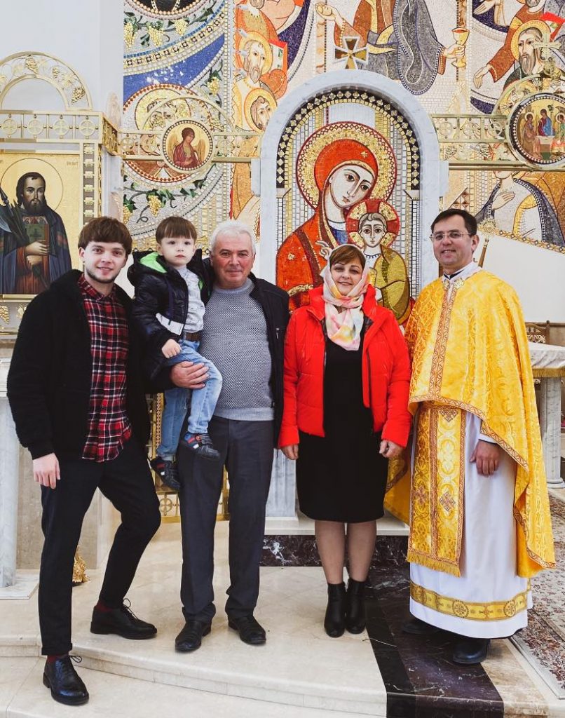 Батьки відомого прикарпаського співака Сергія Лазановського відсвяткували 30-ту річницю весілля ФОТО та ВІДЕО