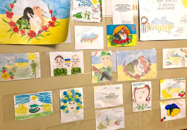 У Франківську полісмени відзначили дітей, які взяли участь у конкурсі дитячих малюнків ФОТО