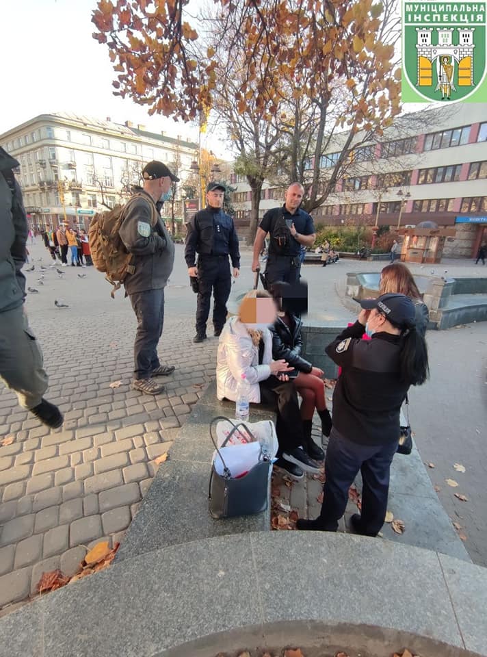 У Франківську дві 14-річні дівчини розпивали алкогольні напої