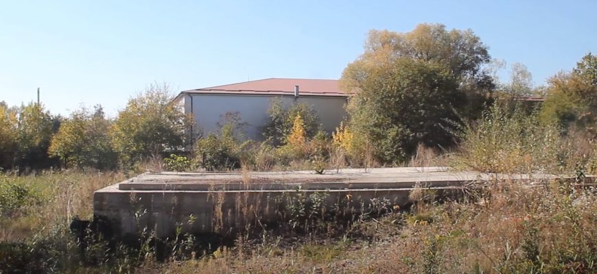 Мешканці мікрорайону Опришівці вийшли протест з вимогою відновити будівництво школи та дитсадка ВІДЕО