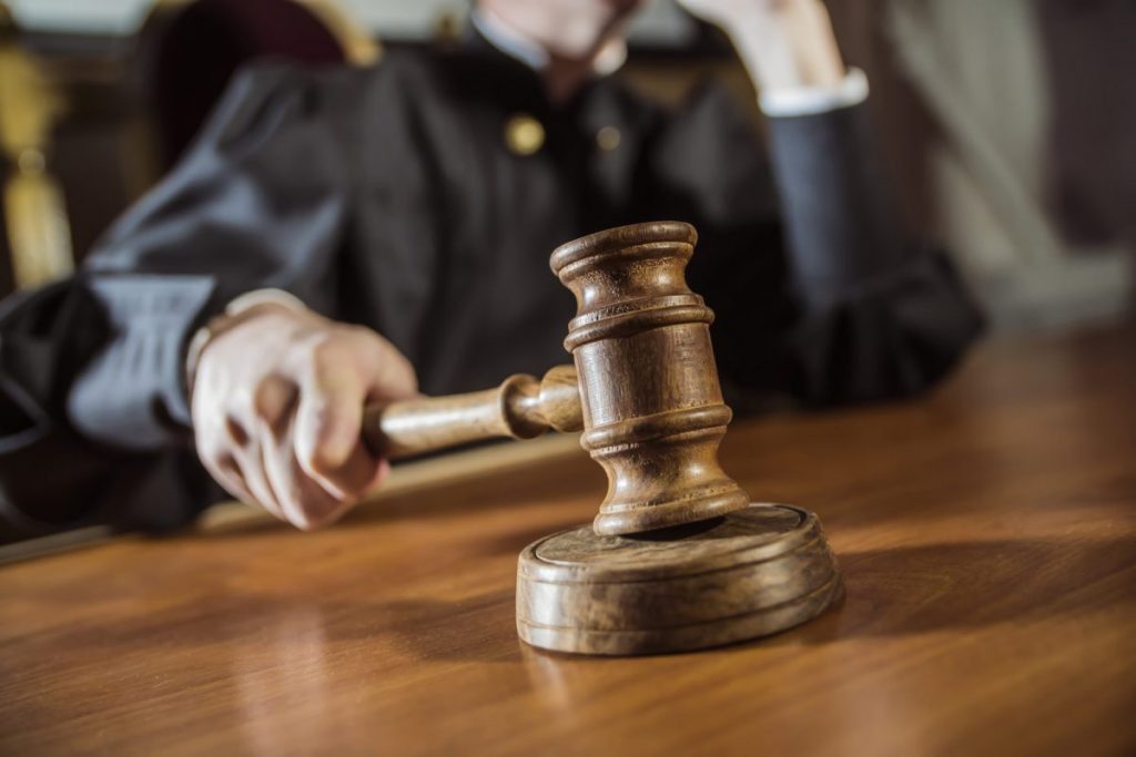 Суд постановив конфіскувати машину франківця, який втретє протягом року попався п’яним за кермом