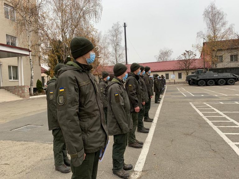 В Івано-Франківську нагородили гвардійців з нагоди Дня автомобіліста