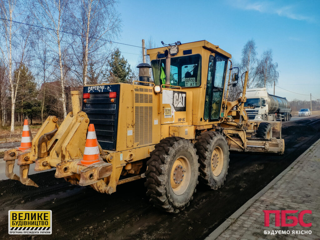 Комунальники розпочали ремонт ділянки дороги Богородчани – Гута ФОТО