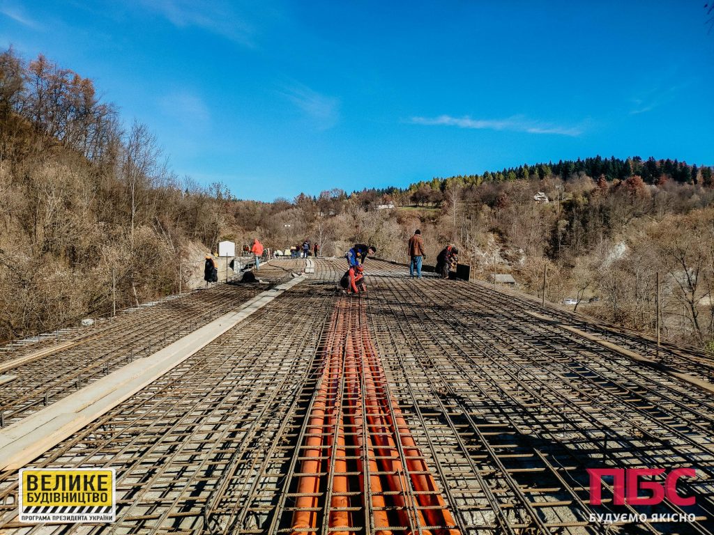 У Делятині триває капремонт шляхопроводу ФОТО