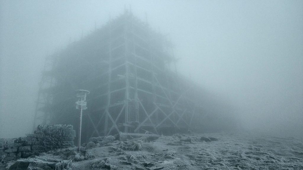 У високогір'ї Карпат засніжило ФОТО