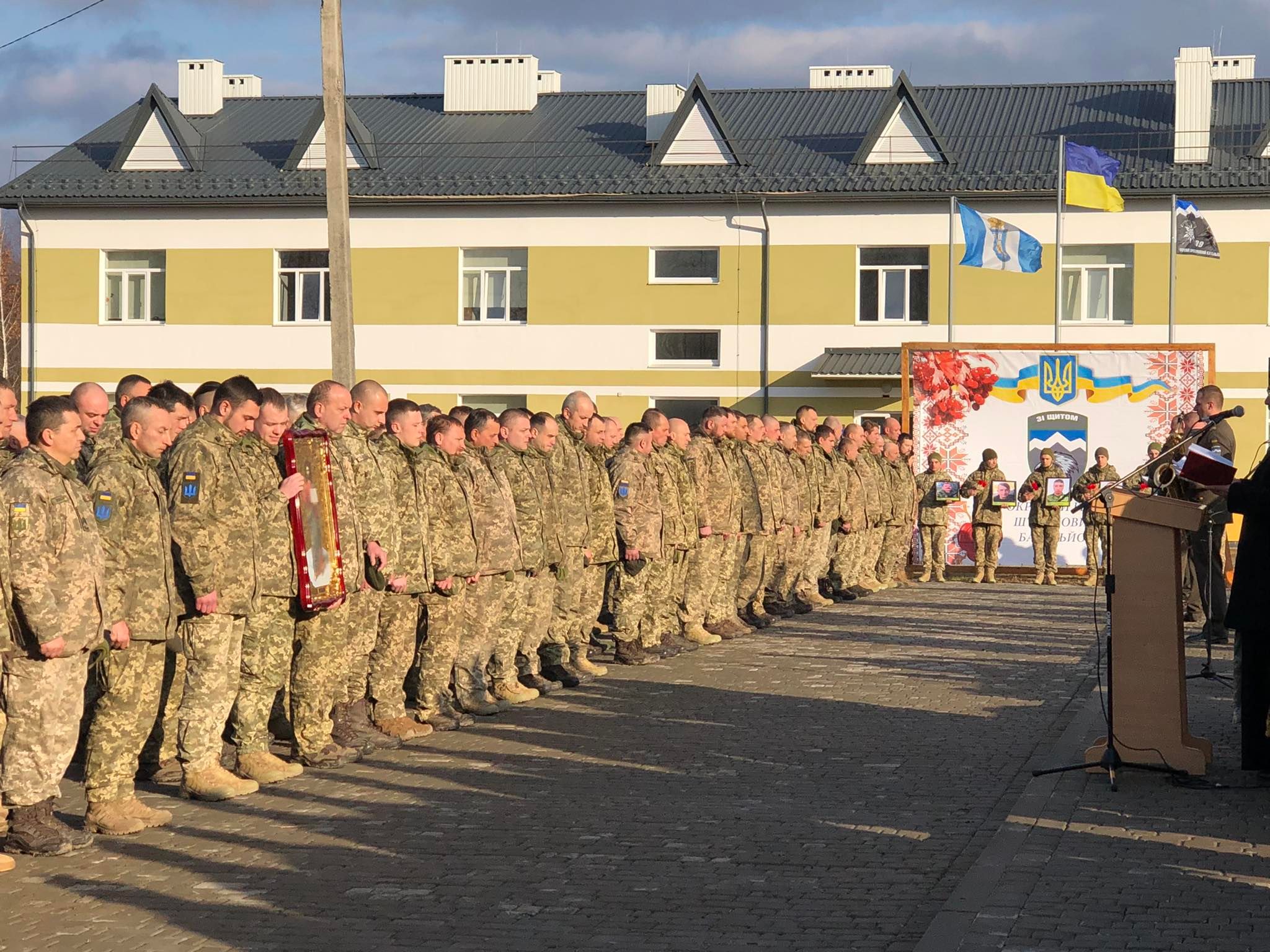 Франківськ зустрів воїнів «десятки», які повернулися із зони ООС