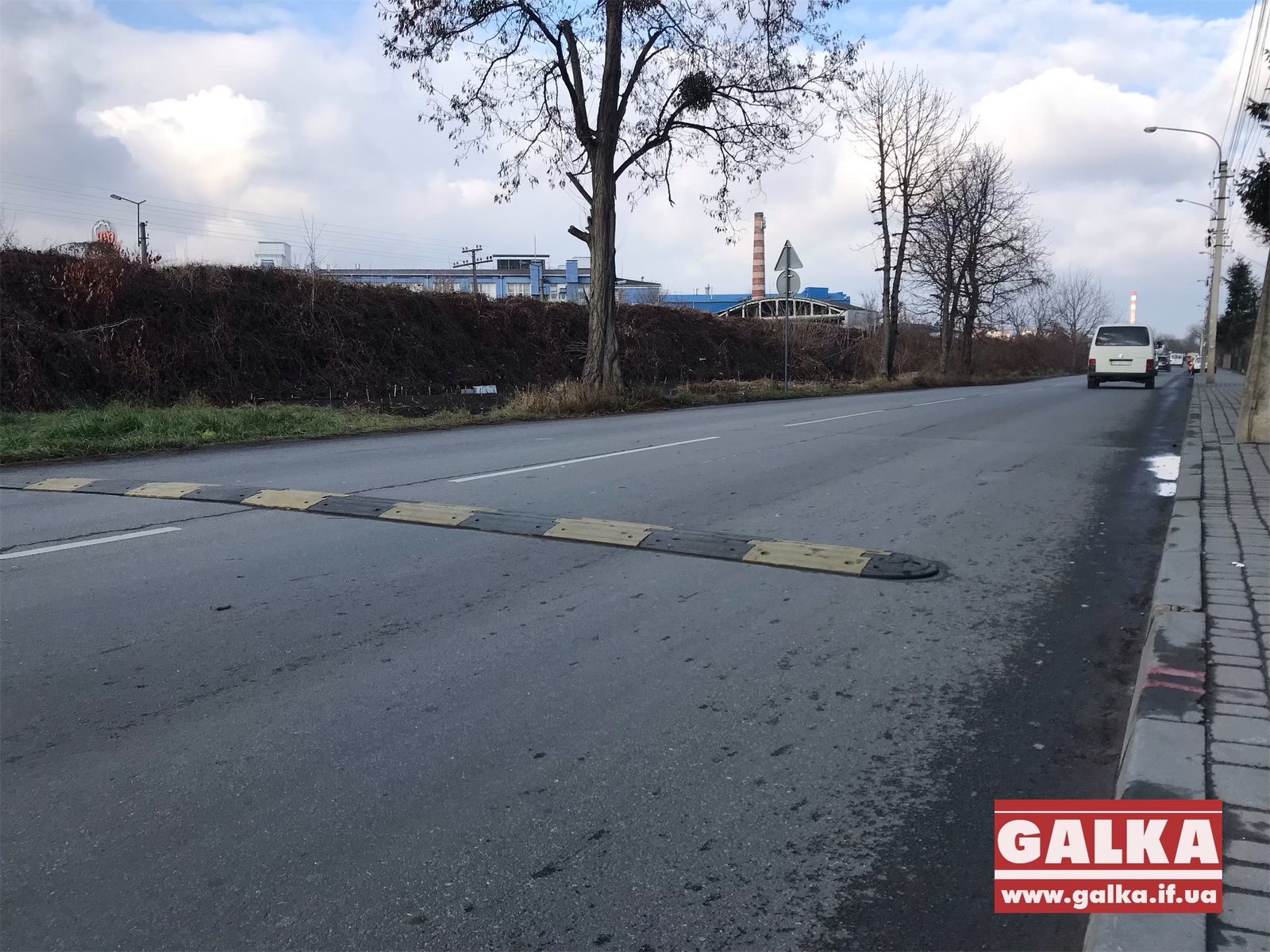 лежачі поліцейські