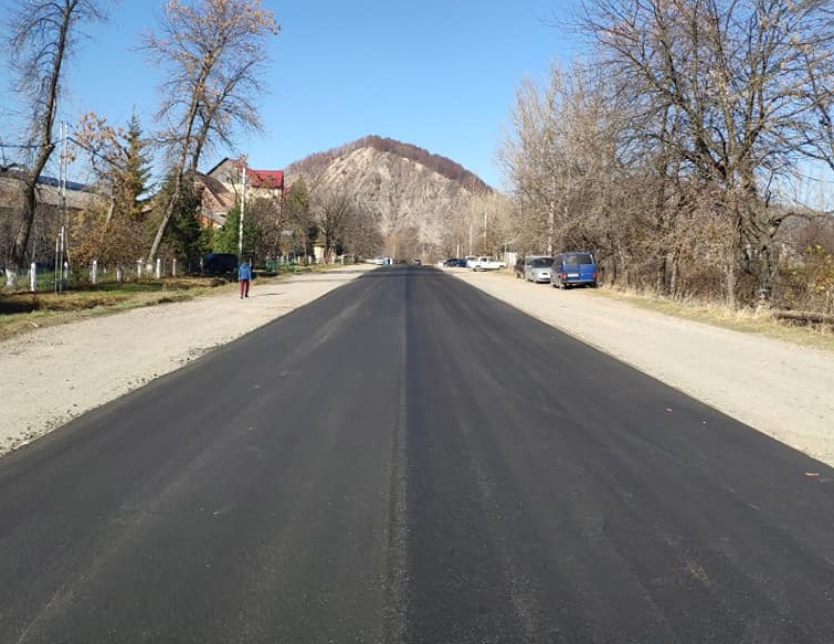 Триває ремонт ділянки дороги Битків-Білозорина ФОТО