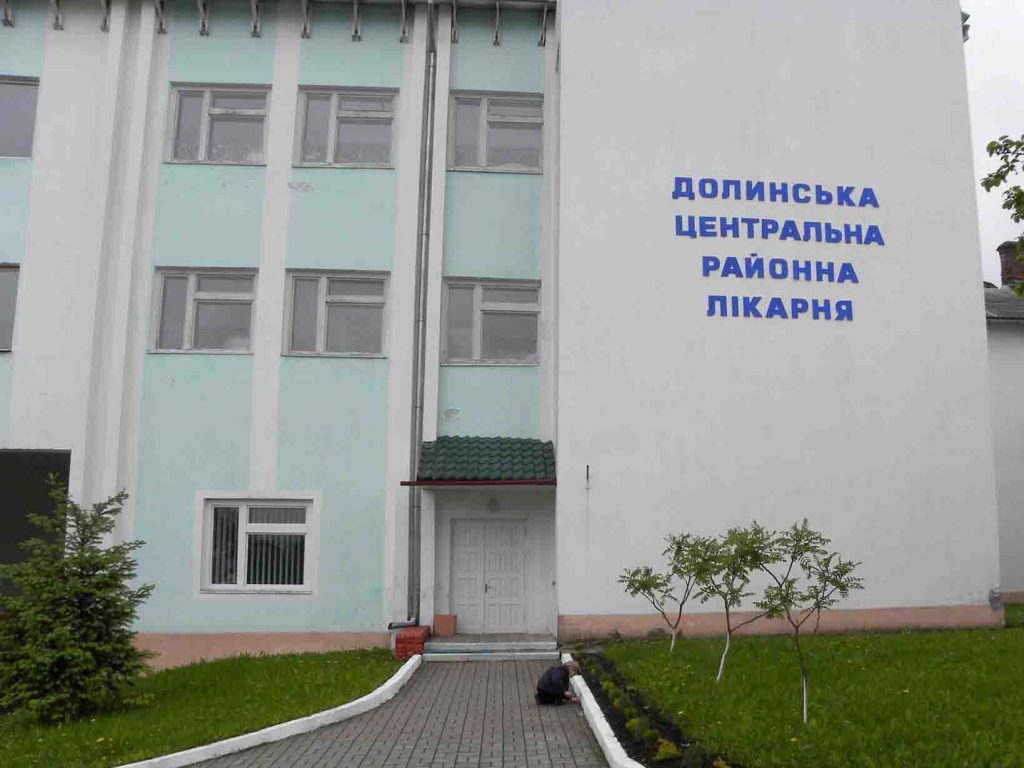 У Долинській лікарні за майже 6 мільйонів відремонтують неврологічне відділення