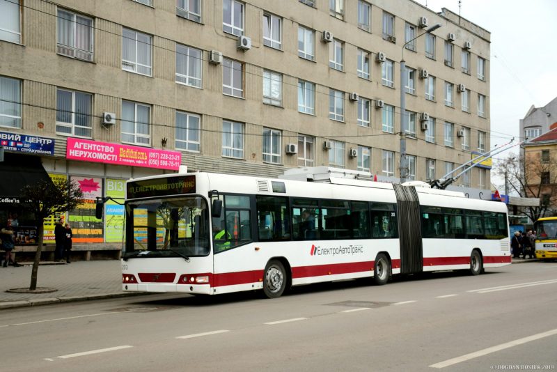 У Франківську один з тролейбусів тимчасово змінив маршрут