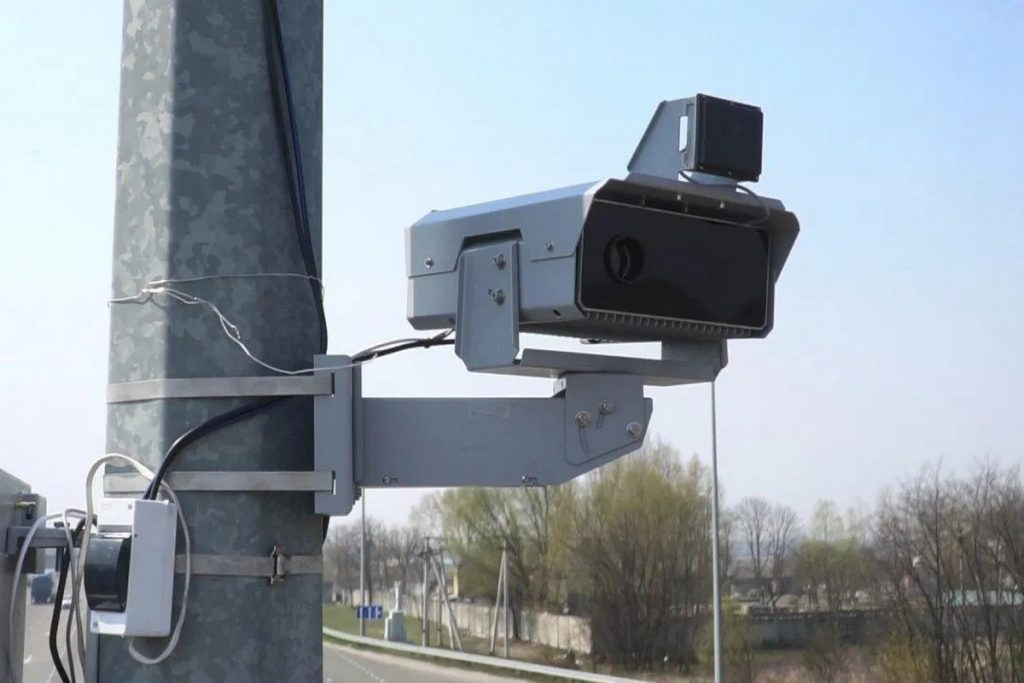 На Івасюка та Надрічній з'являться камери автоматичної фіксації порушень ПДР