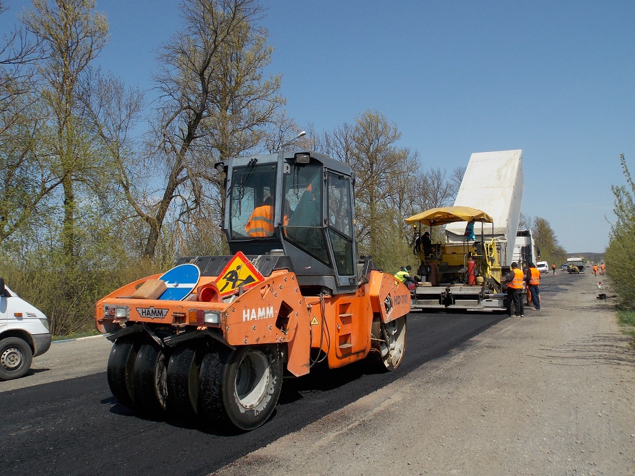 Фірма «ПБС» Шевченка за понад мільярд відремонтує дороги на Буковині