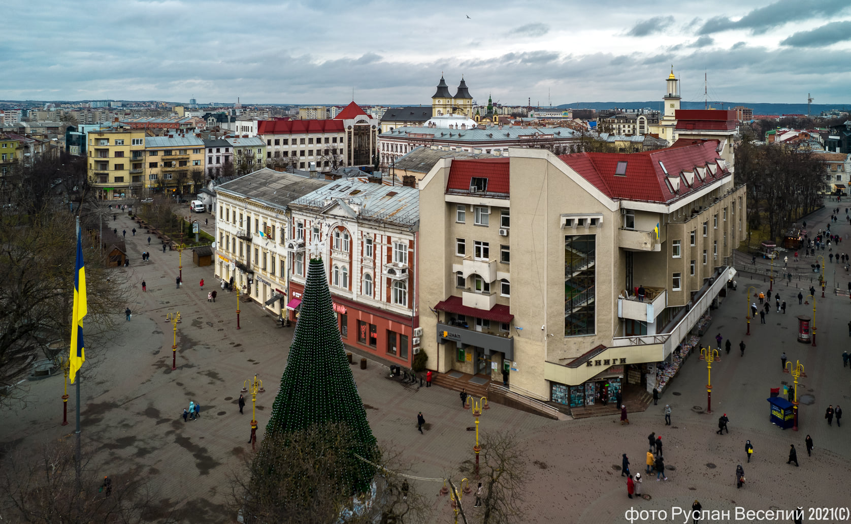 новорічних