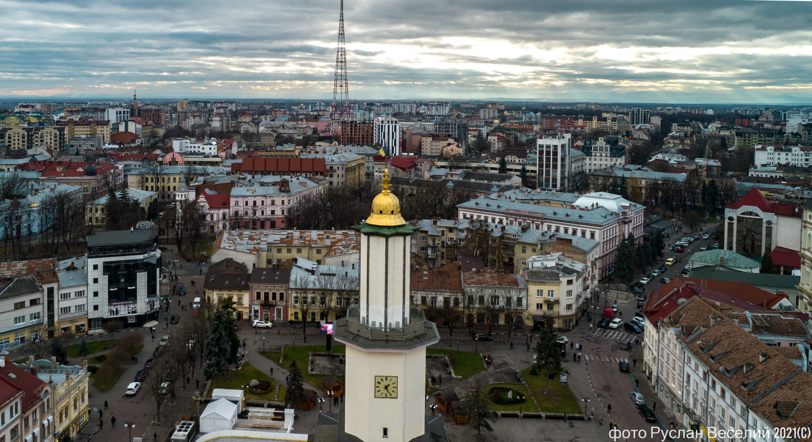 новорічних