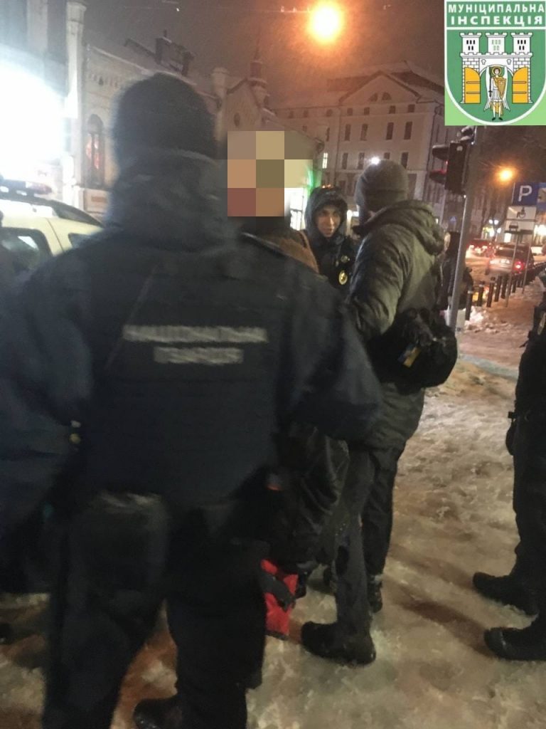 порушників