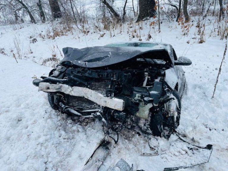 Через складні погодні умови на Прикарпатті в ДТП травмувались шестеро людей ФОТО