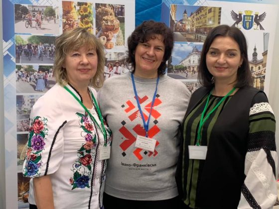 На міжнародній виставці органічної еко-продукції у Польщі презентували продукцію Івано-Франківської громади