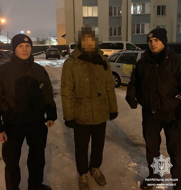 Не пам'ятав своє ім'я: у Франківську патрульні знайшли чоловіка, якого розшукувала матір