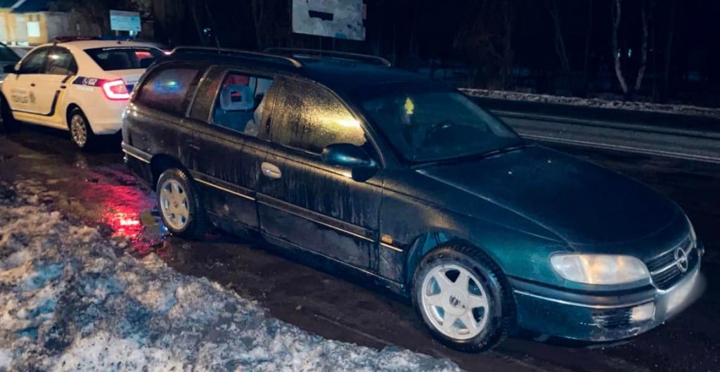 Поліцейські оперативно затримали «гастролерів», які обчистили помешкання франківця ФОТО