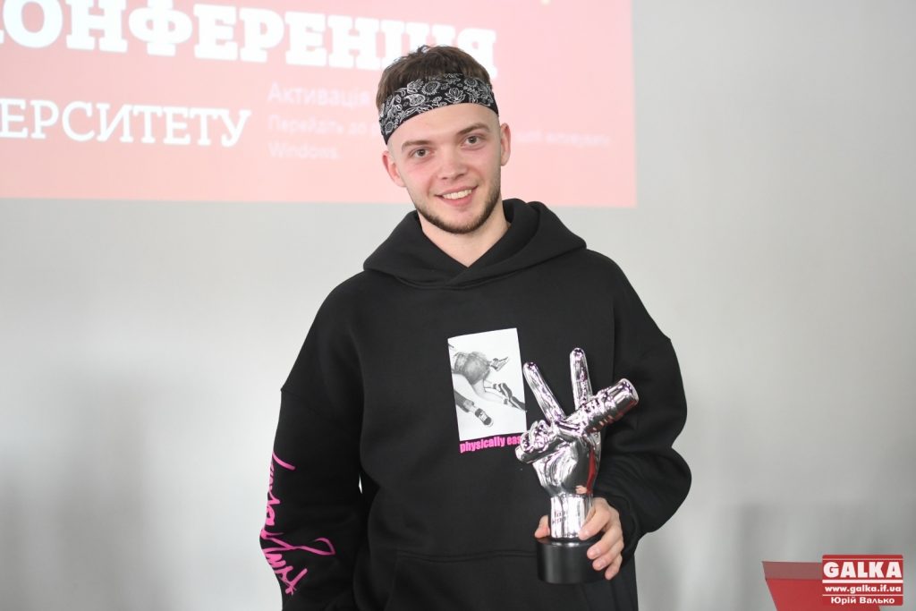 Переможець «Голосу Країни» Лазановський виступить у Франківській філармонії з благодійним концертом