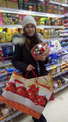 У Івано-Франківську школярка на благодійному майстер-класі зібрала гроші для онкохворих діток ФОТО