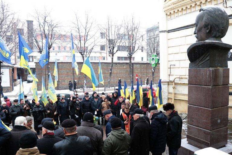 У Франківську вшанували пам’ять В’ячеслава Чорновола