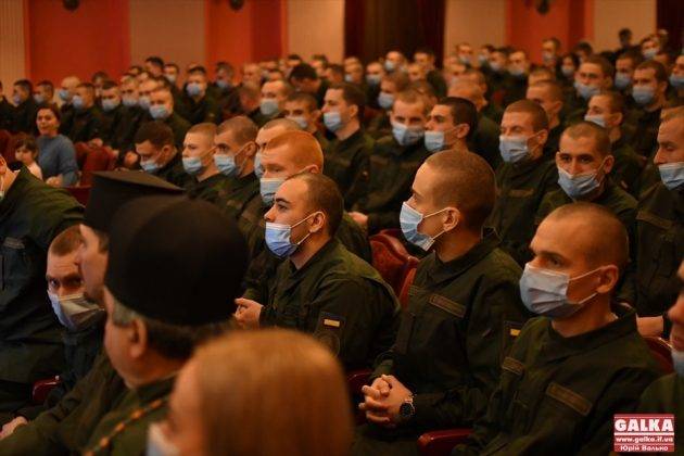 У Франківську відзначили 30-ту річницю створення військової частини 1241 Національної гвардії ФОТО