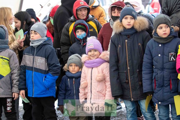 У Франківську відбулося дитяче свято "Св. Миколай - ти до нас завітай" ФОТОРЕПОРТАЖ